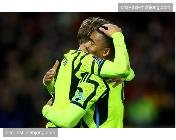 第70分钟，萨卡突破造点，厄德高主罚命中，阿森纳1-1曼城